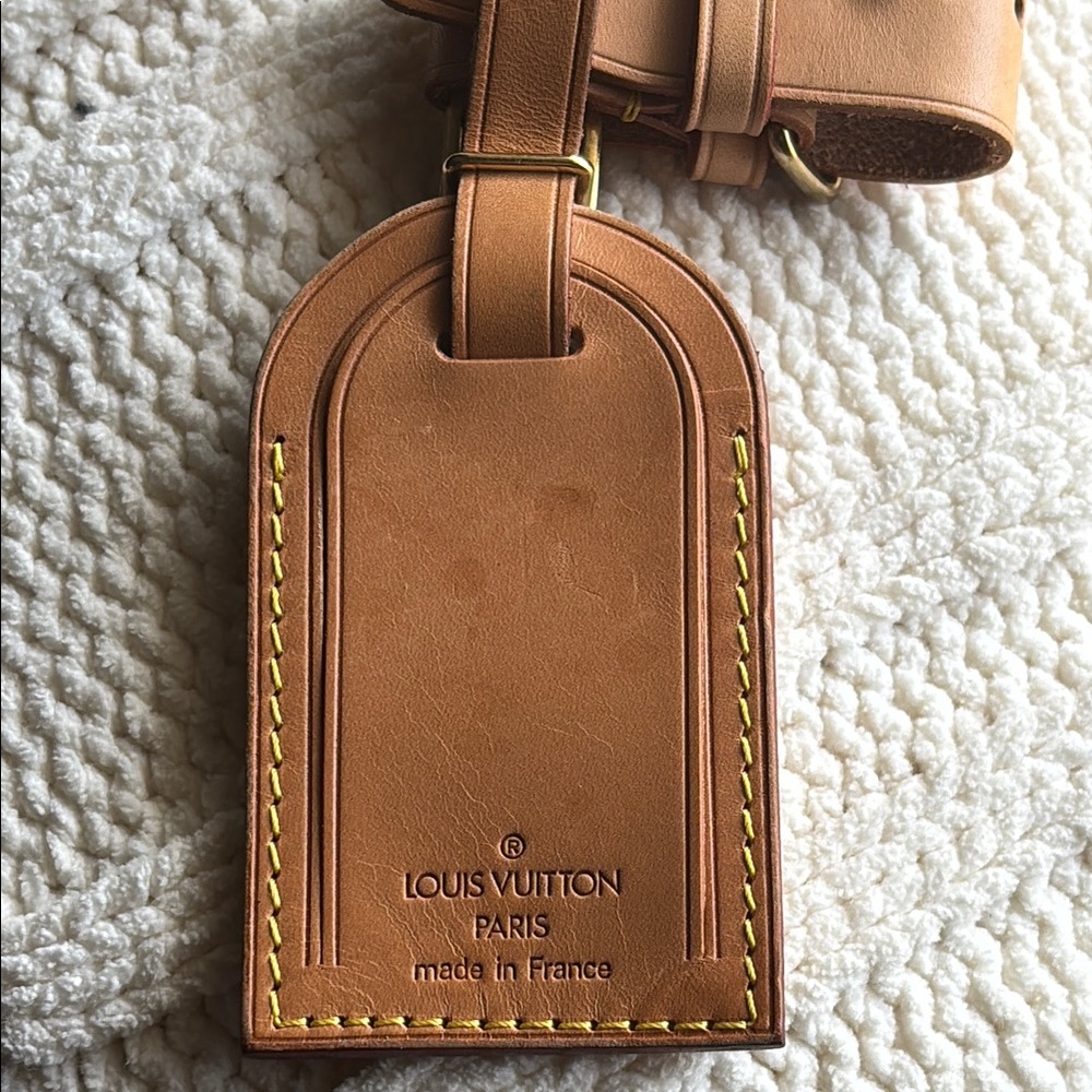 💎AUTHENTIC 💎💕LOUIS VUITTON 💕Brown Leather Luggage Tag - Picture 3 of 7